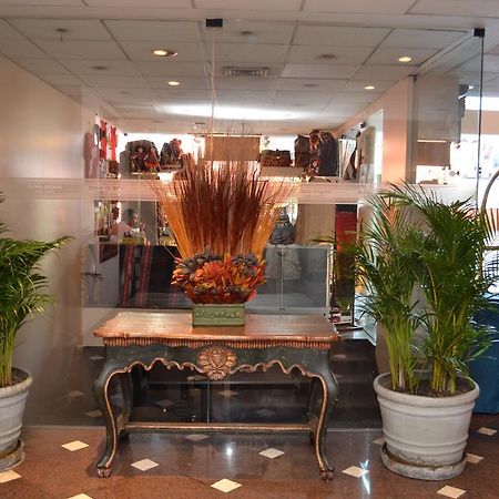 Hotel Maria Angola Lima Luaran gambar